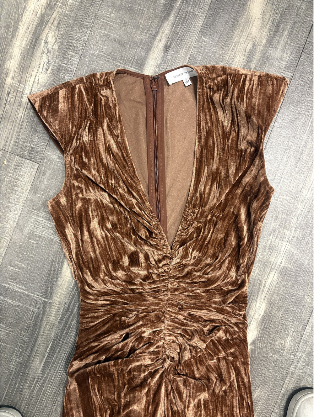 Ronny Kobo Brown Crushed Velvet Ruched V-Neck Maxi Dress Size Medium NWT